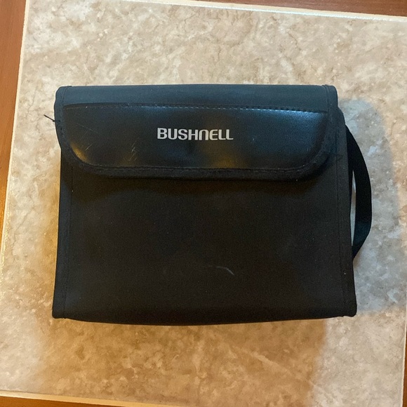 Bushnell Falcon Insta-Focus Binoculars with Case - Picture 1 of 5